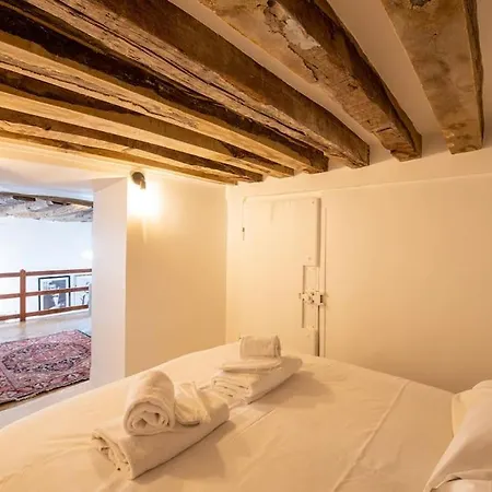 Halles - Luxury In The Heart Of Parijs